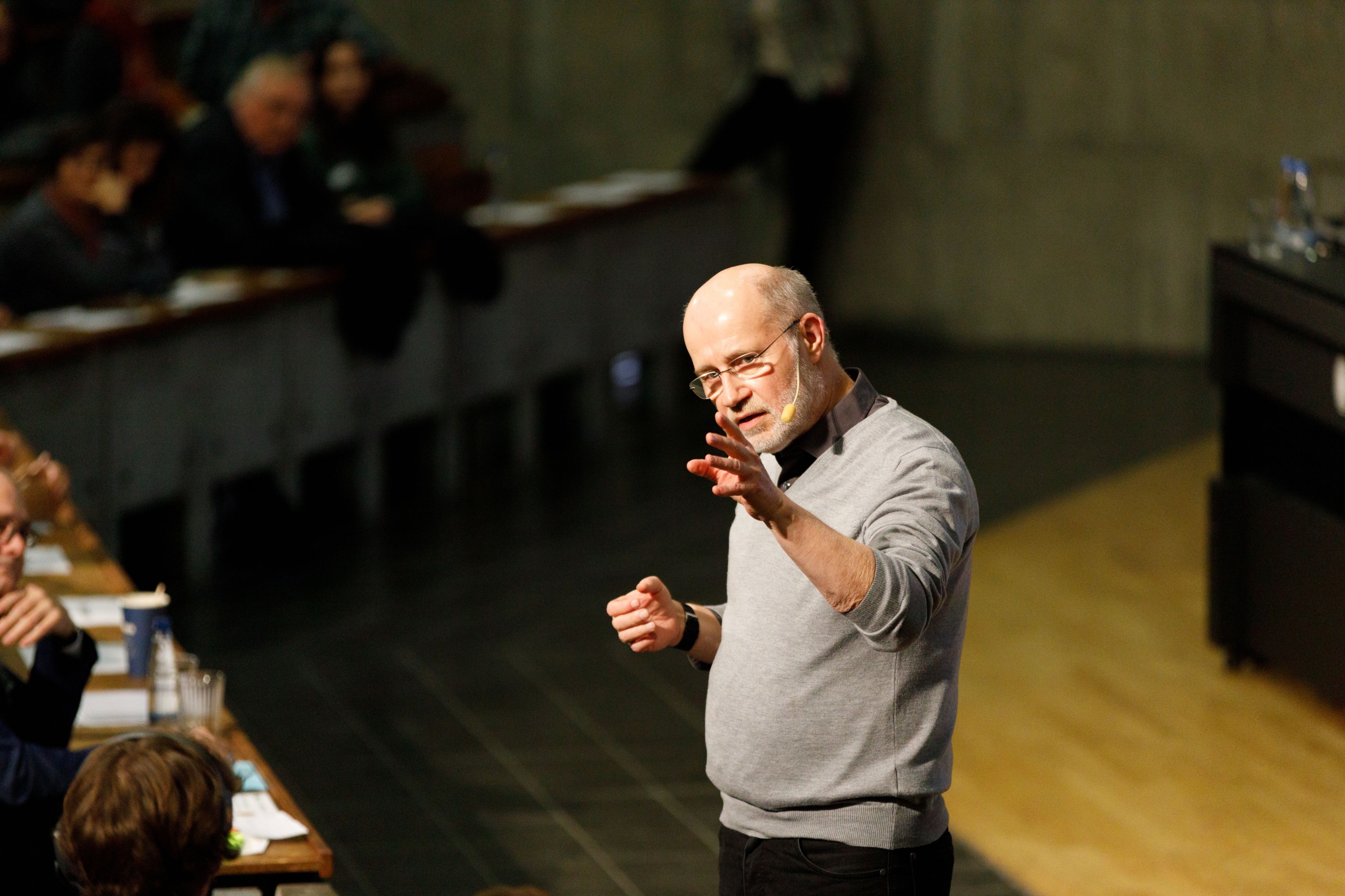 Harald Lesch während seines Vortrags